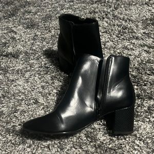 Bandolino zipper boots